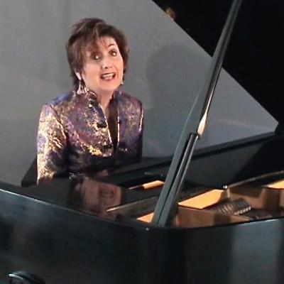 Karen Giorgio at the Piano - photograph by David Crellen Karen Giorgio at the Piano - photograph by David Crellen